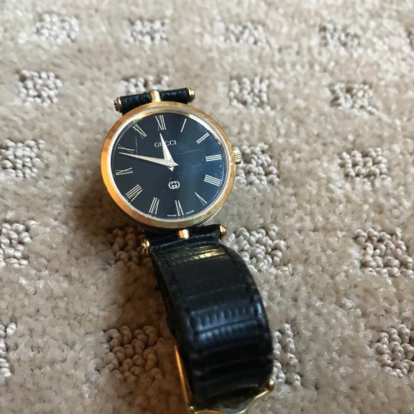Vintage Men's Gucci Watch - Picture 3 of 5